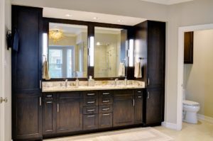 Traditional Bathroom Vanity